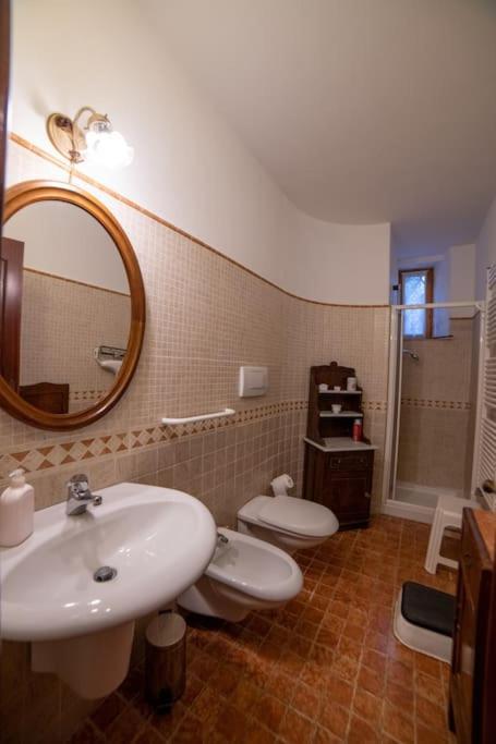 Casa Lazzaro Al Centro Di Siena Villa Bagian luar foto
