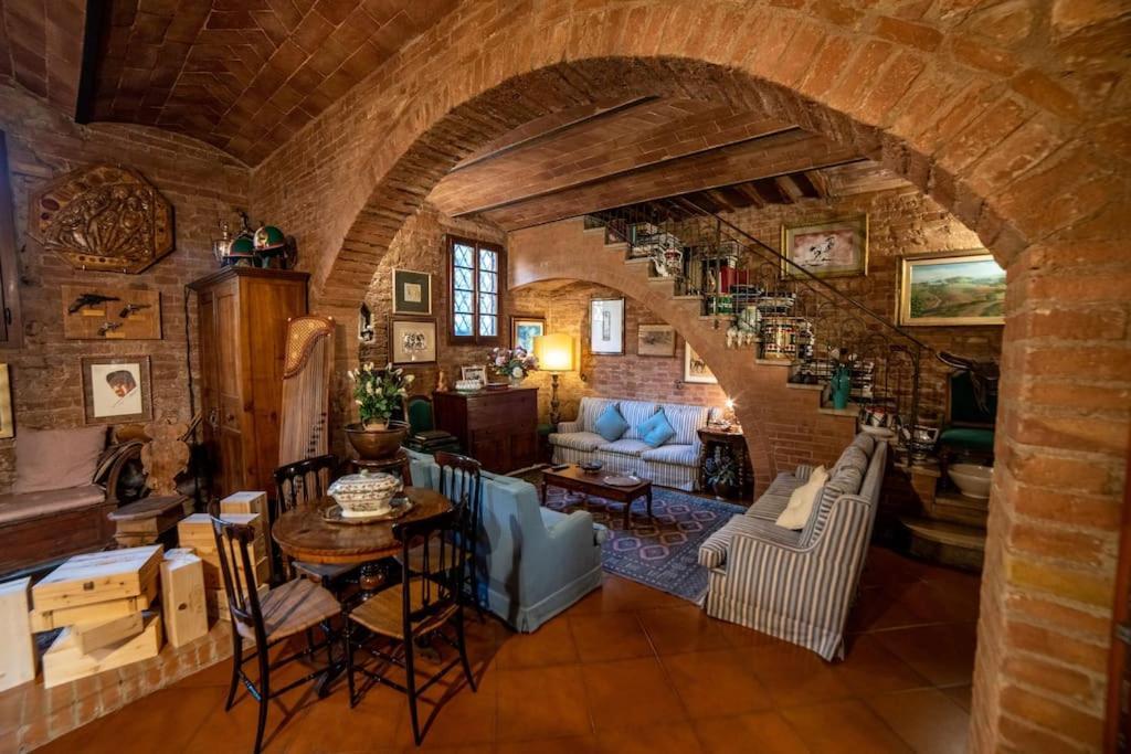 Casa Lazzaro Al Centro Di Siena Villa Bagian luar foto